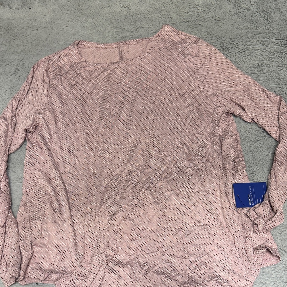 Women’s Lightweight Pink Long-Sleeve Top